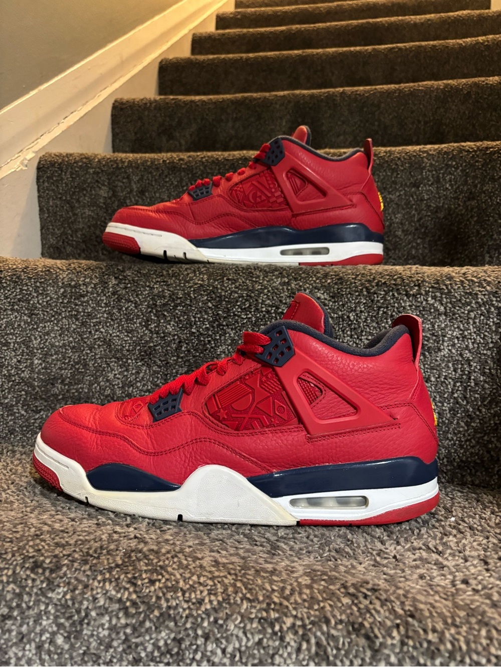 Jordan 4 Retro Fiba excellent condition authentic